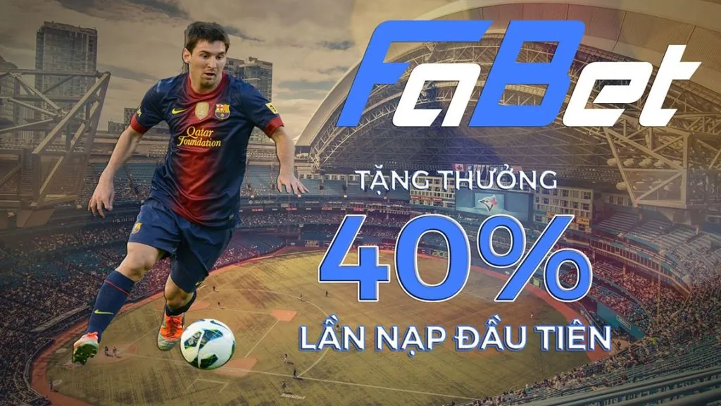 Hình ảnh nhân viên hỗ trợ khách hàng thân thiện